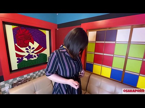 ❤️ Japanse cutie met grote tieten masturbeert met sexspeeltjes en heeft een orgasme. Ze vertelt in een interview over haar neukervaring. Enorme tieten en harig kutje die luid kreunen. Osakaporn ❤ Fuck video at nl.ergoupa.top ❤